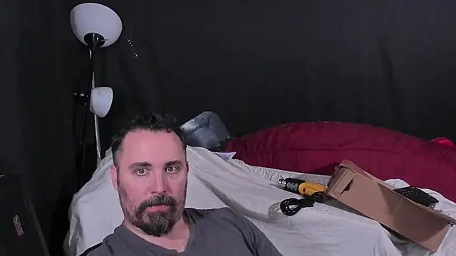 Metalstud online show from April 29, 2026, 5:44 am