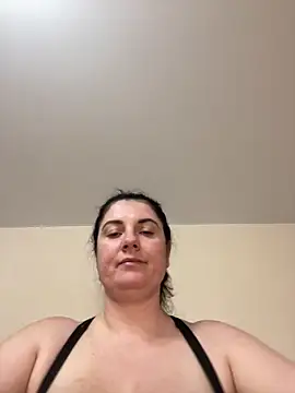 Snapshot of alisiaparril chatting on March 21, 2025, 2:51 pm alisiaparril online show from March 21, 2025, 2:51 pm