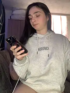 Lovebaby24 online show from January 14, 2025, 2:00 pm