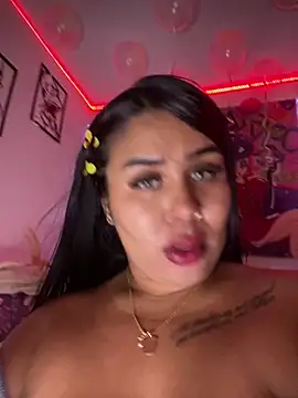 Snapshot of Emma_Brown_12 chatting on March 13, 2025, 9:37 pm Emma Brown 12 online show from March 13, 2025, 9:37 pm