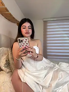 Snapshot of missani chatting on June 20, 2026, 10:45 pm missani online show from June 20, 2026, 10:45 pm