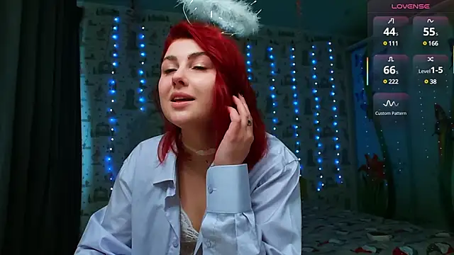 Snapshot of SmokyRose chatting on February 15, 2025, 11:06 am SmokyRose online show from February 15, 2025, 11:06 am