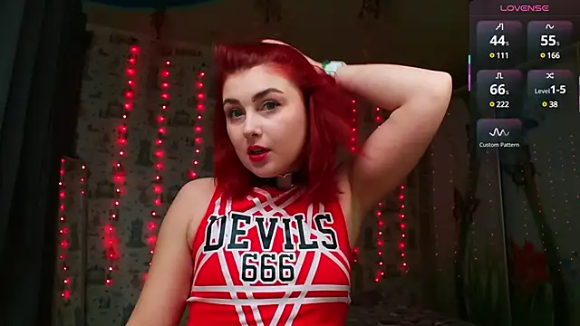 Snapshot of SmokyRose chatting on February 19, 2025, 11:38 am SmokyRose online show from February 19, 2025, 11:38 am