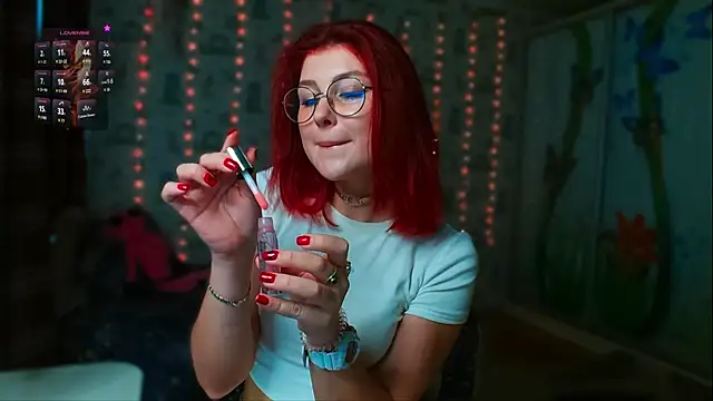 Snapshot of SmokyRose chatting on November 10, 2025, 11:31 am SmokyRose online show from November 10, 2025, 11:31 am