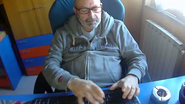 Tango128 online show from October 28, 2025, 10:41 am