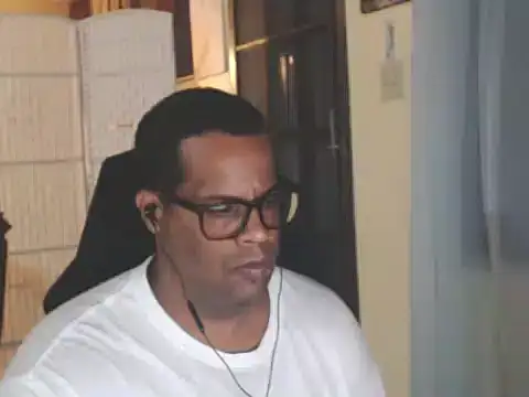 Snapshot of thesugar32 chatting on July 16, 2026, 2:17 am thesugar32 online show from July 16, 2026, 2:17 am