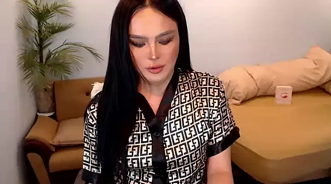 Snapshot of PrettyWomanxxx chatting on December 3, 2024, 12:35 am PrettyWomanxxx online show from December 3, 2024, 12:35 am