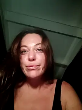 Snapshot of LilliThelo chatting on March 1, 2025, 10:02 am LilliThelo online show from March 1, 2025, 10:02 am