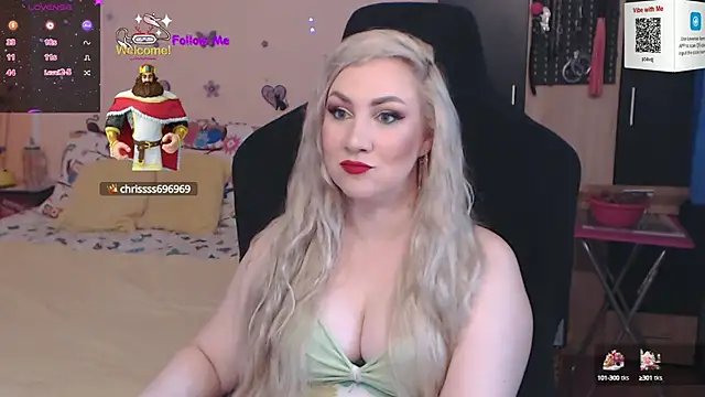 Snapshot of MissLexyGold chatting on January 1, 2025, 12:44 pm MissLexyGold online show from January 1, 2025, 12:44 pm