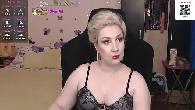 Snapshot of MissLexyGold chatting on January 15, 2025, 7:01 pm MissLexyGold online show from January 15, 2025, 7:01 pm