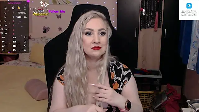 Snapshot of MissLexyGold chatting on March 19, 2025, 4:24 pm MissLexyGold online show from March 19, 2025, 4:24 pm