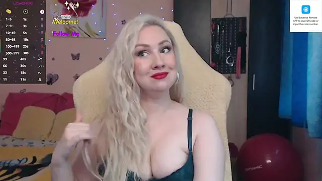 Snapshot of MissLexyGold chatting on September 25, 2025, 12:42 pm MissLexyGold online show from September 25, 2025, 12:42 pm