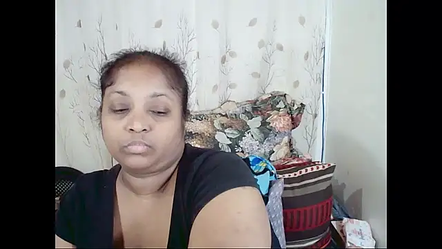 Snapshot of Indiantasha chatting on May 30, 2026, 3:53 pm Indiantasha online show from May 30, 2026, 3:53 pm
