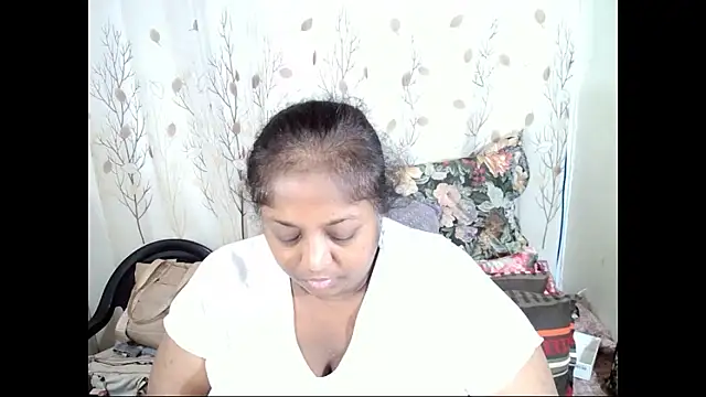 Snapshot of Indiantasha chatting on June 16, 2026, 3:36 pm Indiantasha online show from June 16, 2026, 3:36 pm