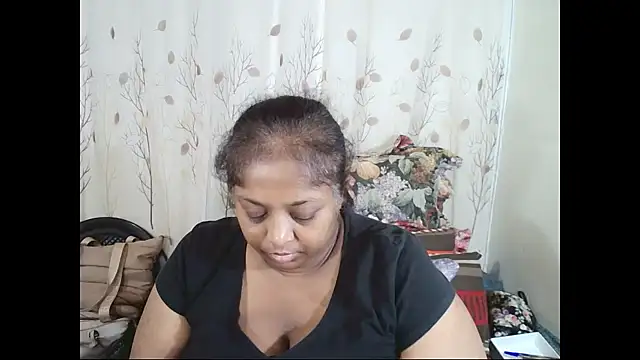 Snapshot of Indiantasha chatting on June 17, 2026, 3:57 pm Indiantasha online show from June 17, 2026, 3:57 pm