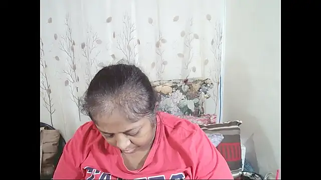 Snapshot of Indiantasha chatting on June 18, 2026, 4:44 pm Indiantasha online show from June 18, 2026, 4:44 pm