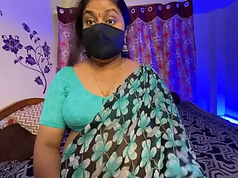 Snapshot of Love_4Sex chatting on July 2, 2026, 5:35 am Love 4Sex online show from July 2, 2026, 5:35 am