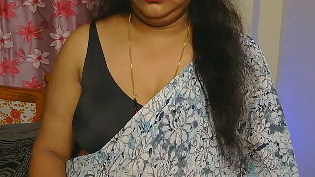 Snapshot of Love_4Sex chatting on July 18, 2026, 5:33 am Love 4Sex online show from July 18, 2026, 5:33 am