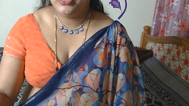 Snapshot of Love_4Sex chatting on July 31, 2026, 5:29 am Love 4Sex online show from July 31, 2026, 5:29 am
