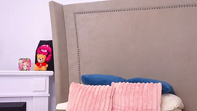 Snapshot of LexyRene chatting on February 14, 2025, 2:50 am LexyRene online show from February 14, 2025, 2:50 am