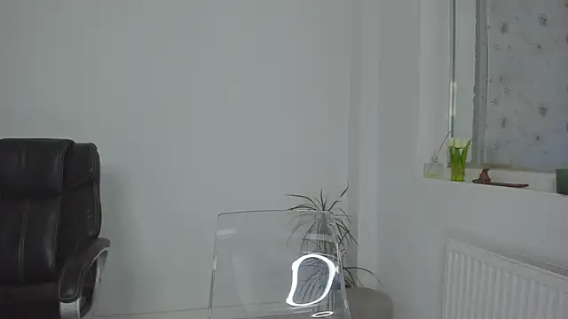 Snapshot of DiamondKay chatting on June 9, 2026, 8:04 am DiamondKay online show from June 9, 2026, 8:04 am
