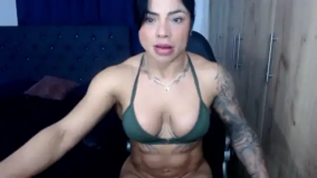 beautifulunna  online show from June 12, 2026, 5:28 am