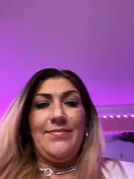 Snapshot of LittleMissEeve chatting on February 14, 2025, 3:36 pm LittleMissEeve online show from February 14, 2025, 3:36 pm