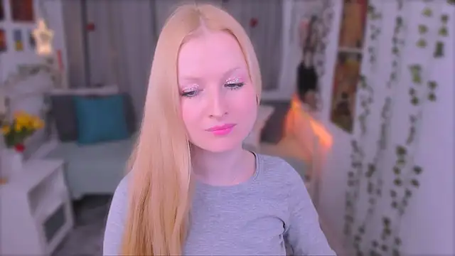 Snapshot of Laly_Peach chatting on December 26, 2024, 10:52 pm Laly Peach online show from December 26, 2024, 10:52 pm