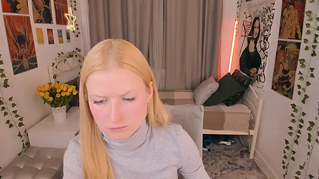 Snapshot of Laly_Peach chatting on October 11, 2025, 4:38 pm Laly Peach online show from October 11, 2025, 4:38 pm