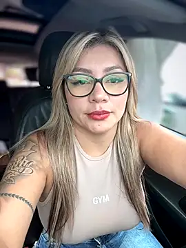 Snapshot of DIANITA_1988 chatting on September 9, 2025, 6:07 pm DIANITA 1988 online show from September 9, 2025, 6:07 pm