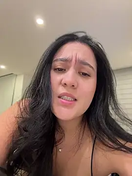 Nina lovi online show from June 30, 2026, 12:11 am