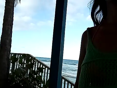 Snapshot of Luna-Natural chatting on January 14, 2025, 9:09 pm Luna-Natural online show from January 14, 2025, 9:09 pm