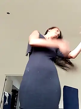 Snapshot of Luna-Natural chatting on September 25, 2025, 2:10 pm Luna-Natural online show from September 25, 2025, 2:10 pm