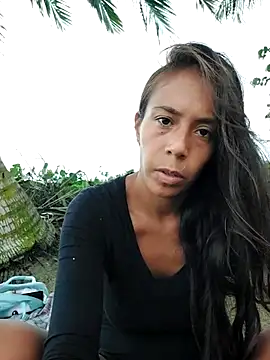 Snapshot of Luna-Natural chatting on October 22, 2025, 9:14 pm Luna-Natural online show from October 22, 2025, 9:14 pm