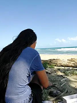 Snapshot of Luna-Natural chatting on November 3, 2025, 3:13 pm Luna-Natural online show from November 3, 2025, 3:13 pm