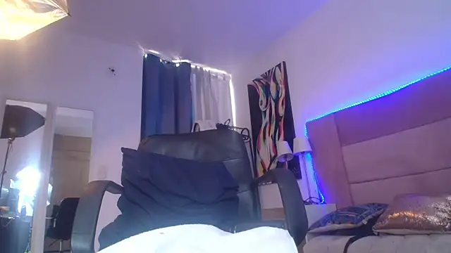lizzy squirt online show from July 28, 2026, 4:50 pm