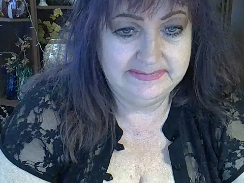 Snapshot of ElenaZed chatting on January 24, 2025, 10:32 am ElenaZed online show from January 24, 2025, 10:32 am