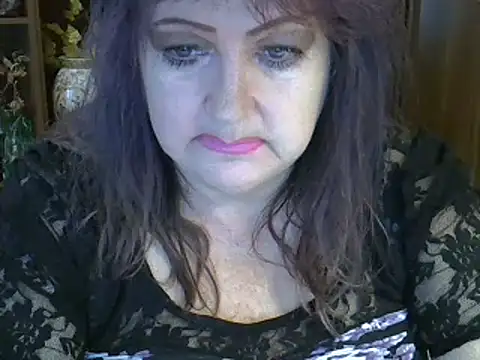 Snapshot of ElenaZed chatting on January 31, 2025, 8:01 am ElenaZed online show from January 31, 2025, 8:01 am