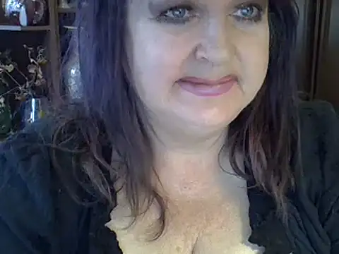 Snapshot of ElenaZed chatting on February 13, 2025, 9:30 am ElenaZed online show from February 13, 2025, 9:30 am