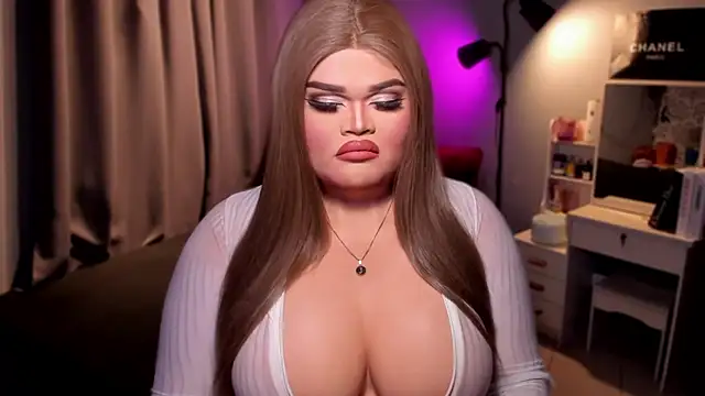 Snapshot of KarolinaThompson chatting on December 7, 2024, 6:59 pm KarolinaThompson online show from December 7, 2024, 6:59 pm