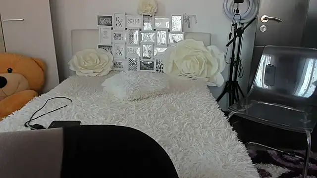 Snapshot of sweetemy4u chatting on November 24, 2025, 9:53 am sweetemy4u online show from November 24, 2025, 9:53 am