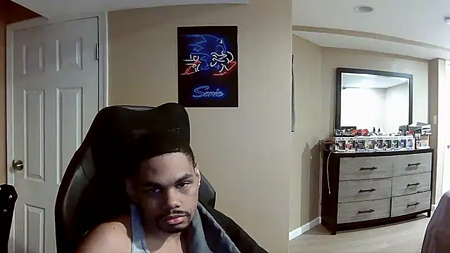 Neovergil0 online show from June 18, 2026, 5:30 am