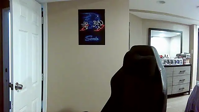 Neovergil0 online show from June 18, 2026, 4:55 pm