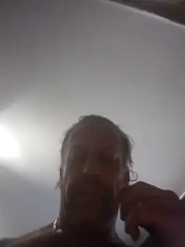 Snapshot of trucker1979 chatting on December 22, 2025, 8:28 pm trucker1979 online show from December 22, 2025, 8:28 pm