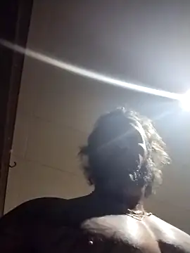 Snapshot of trucker1979 chatting on March 2, 2026, 12:24 am trucker1979 online show from March 2, 2026, 12:24 am