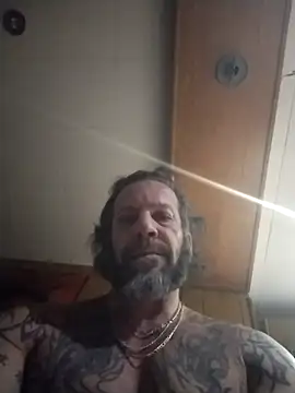 Snapshot of trucker1979 chatting on March 2, 2026, 5:08 am trucker1979 online show from March 2, 2026, 5:08 am