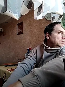 Snapshot of grzes19763 chatting on March 20, 2025, 10:21 am grzes19763 online show from March 20, 2025, 10:21 am