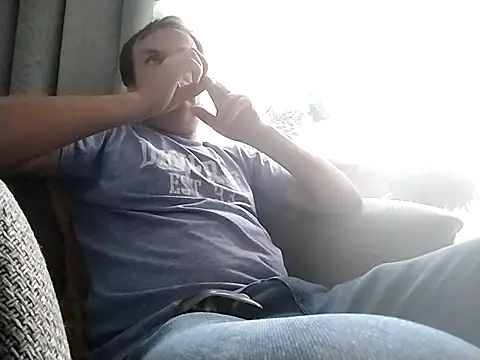 Snapshot of grzes19763 chatting on September 16, 2025, 8:15 am grzes19763 online show from September 16, 2025, 8:15 am