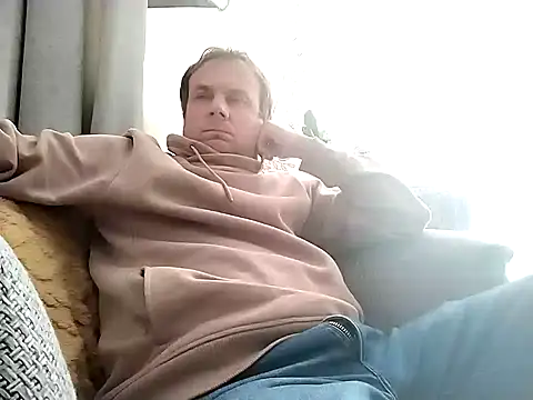 Snapshot of grzes19763 chatting on October 6, 2025, 9:07 am grzes19763 online show from October 6, 2025, 9:07 am