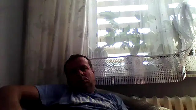 grzes19763 online show from June 20, 2026, 1:14 pm